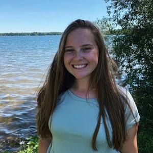 Meet your Posher, Ava